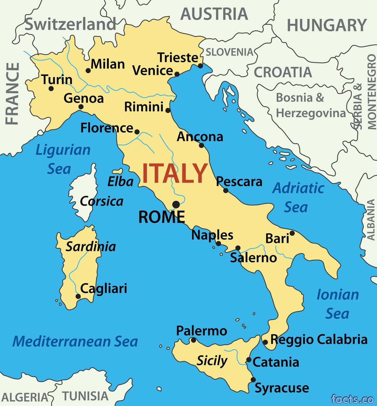 carte de l'Italie de la mer